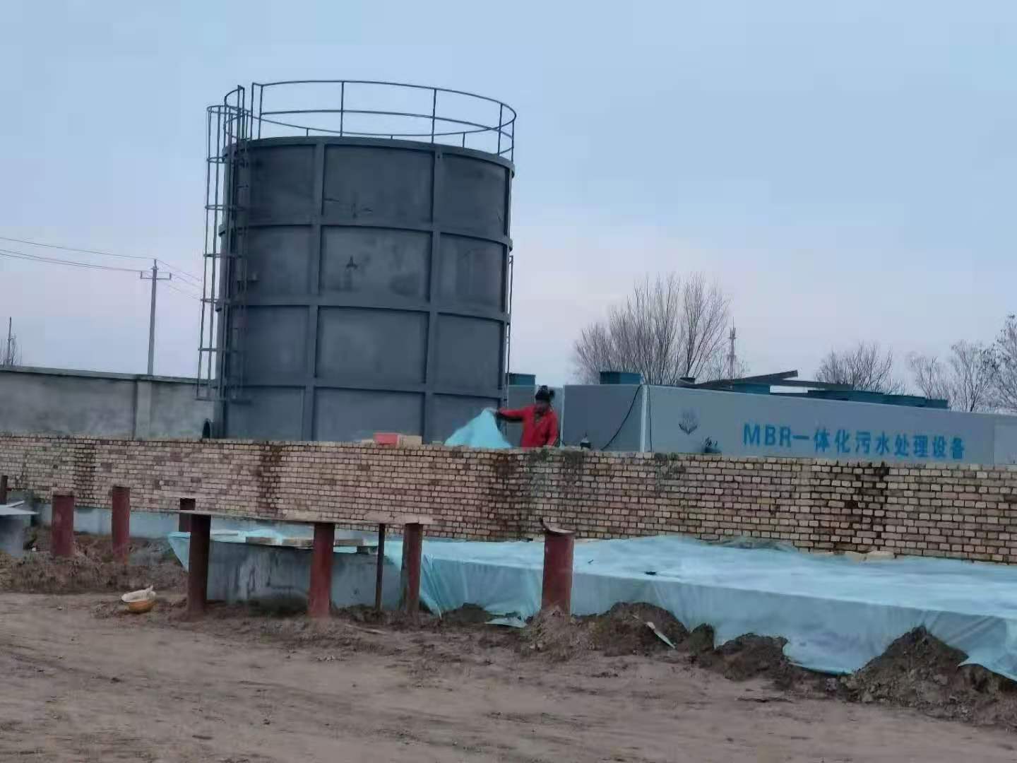 高效中溫厭氧反應(yīng)器施工現(xiàn)場(chǎng)